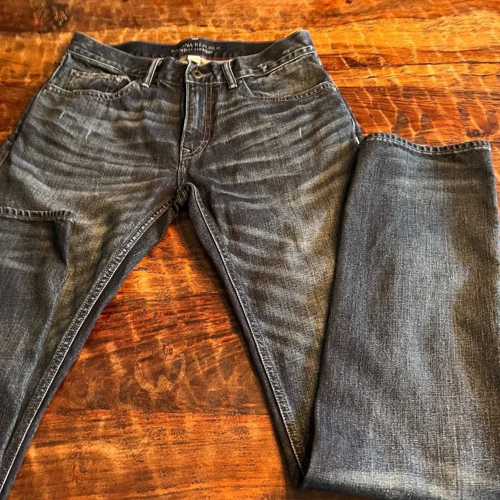 Banana Republic Vintage Straight Jeans 31X34 - Picture 1 of 14